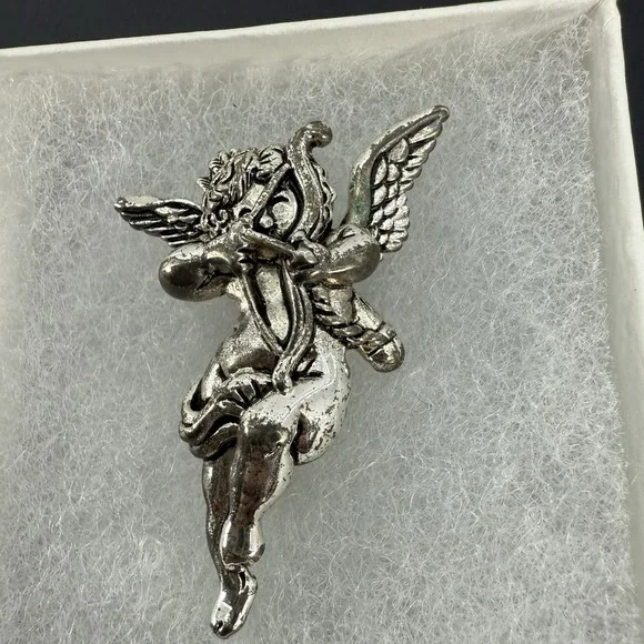 SILVER TONE SLIDE PENDANT PIN CHERUB ANGEL CUPID'S BOW ARROW SCARF CLIP NEW - Picture 2 of 8